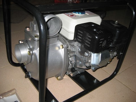 ขายปั๊มน้ำติดเครื่องยนต์ ยี่ห้อ ASHITA  ท่อ 3" อุปกรณ์ครบชุด