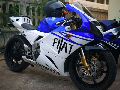 รับสั่งประกอบnc30,cbr400พร้อมทะเบียนเลือกสีเลือกลายได้ราคา95000สนใจติดต่อ0803355484