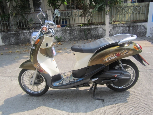 ขายด่วน finoท่ออามปี53สภาพใหม่มาก100\%วิ่ง9000kmชุดโอนครบ