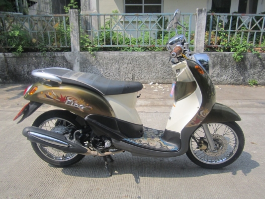 ขายด่วน finoท่ออามปี53สภาพใหม่มาก100\%วิ่ง9000kmชุดโอนครบ