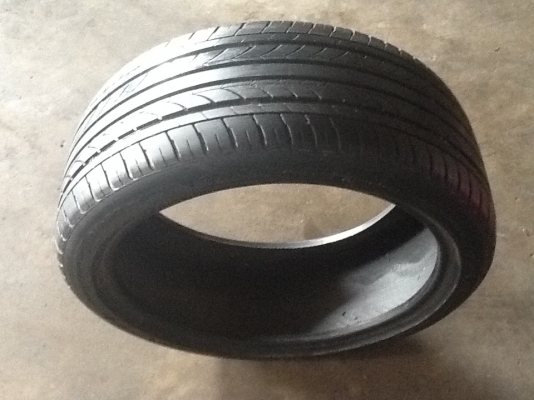 ขายเศษยาง Nankang  225/40/18  ปี10 1เส้น