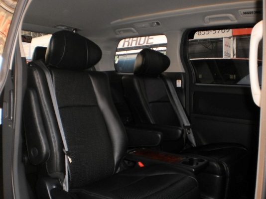 TOYOTA VELLFIRE 2.4 ปี2012รถใหม่เอี่ยม วิ่ง5,xxxKM.