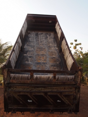 ขายรถ10ล้อ ดั้มพ์ HINO  FM3H เครื่อง 195  แรงม้า 3 เพลา