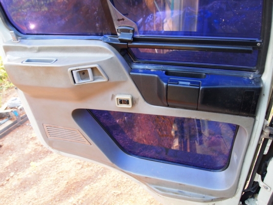 ขายรถ10ล้อ ดั้มพ์ HINO  FM3H เครื่อง 195  แรงม้า 3 เพลา