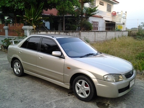 ขายรถบ้านปี2000MAZDA 323 1.6 AUTO ขาย162000 บาท