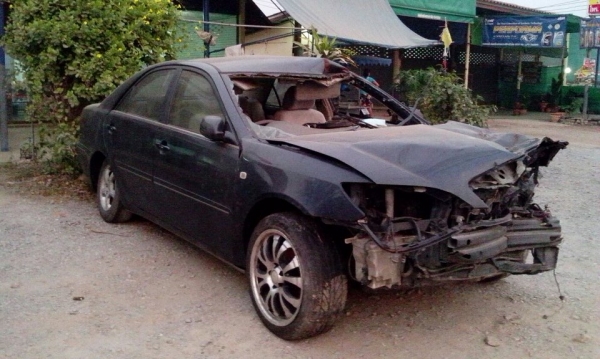 ขาย TOYOTA CAMRY 2.0 E