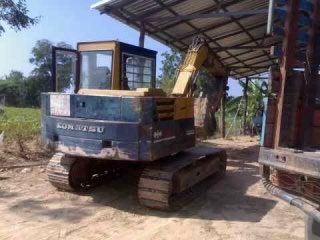ขานด่วน KOMATSU PC60-3u สภาพพร้อมใช้งาน เครื่องปั้มแรงดีโซ่บู๊ชไม่แตกเอวช่วงล่างเต็ม