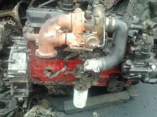 เครื่อง HO7C พร้อมเกียร์HO 8รอบสอง เป็นเครือแกสNGV ตัดลงจากรถบัส เครื่อง HO7C พร้อมเกียร์HO 8รอบสอง เป็นเครือแกสNGV ตัดลงจากรถบัส