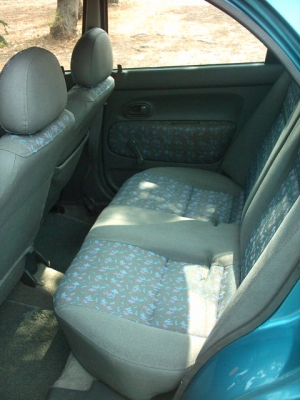 ขายมาสด้า 121 (การ์ตูน)....