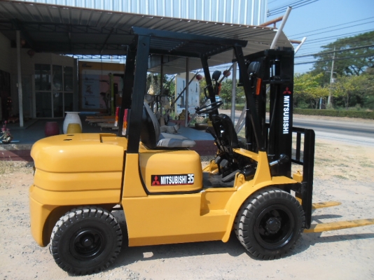รถยกสภาพสวย MITSUBISHI  FD35 เครื่องยนต์ดีเซล S4S เกียร์ออโต้ เสาสูง 3 เมตร ยางใหม่ 4 เส้น