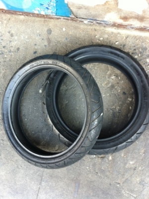 ขายยาง หน้าหลัง ขอบ17 สภาพสวย ถอดออกจาก นินจา 2011