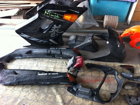 ขาย แฟริ่ง Kawasaki ZZR ครบทุกชิ้น