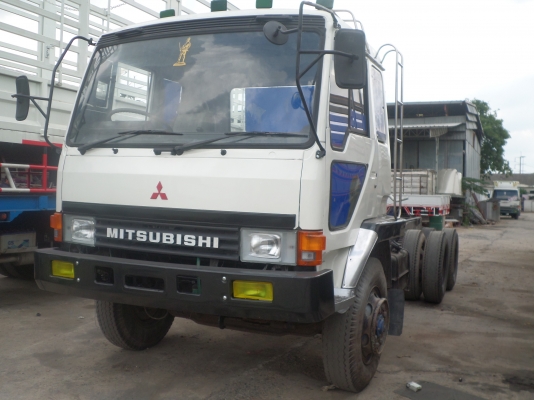 มิตซู  ฟูโซ่ 10 ล้อ
