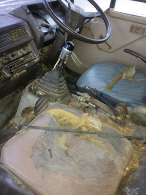 ขายด่วนไอ้หลงสองเพลาดั้มซีเรี่ยนFN527M-A24***สภาพพร้้อมใช้โทร0871274415