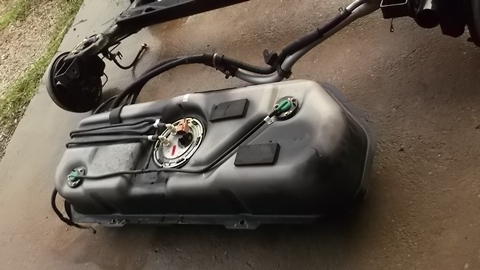 ถังน้ำมัน เชฟโรเลต AVEO และคานท้ายทั้งชุด