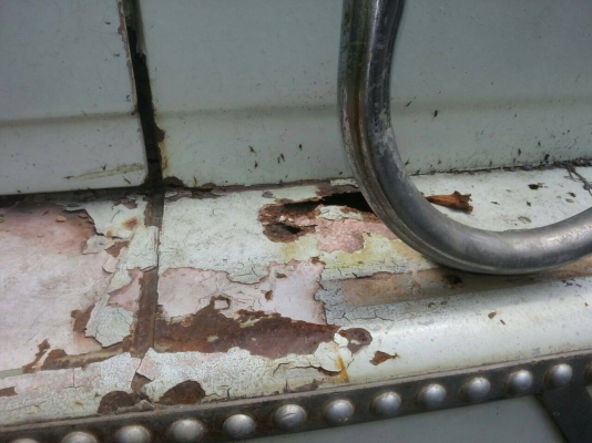 10ล้อเพลาเดียวKT925-11721 มีสะพานขึ้น รถสภาพเดิมๆ เครื่องEH700 เครื่องดี เดิม 168 แรง เล่มพร้อม