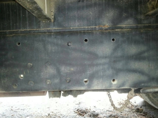 10ล้อเพลาเดียวKT925-11721 มีสะพานขึ้น รถสภาพเดิมๆ เครื่องEH700 เครื่องดี เดิม 168 แรง เล่มพร้อม