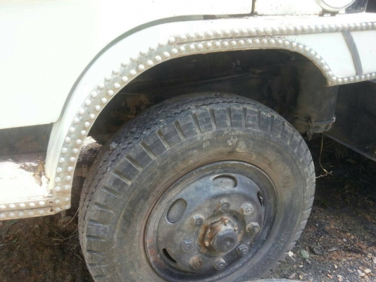 10ล้อเพลาเดียวKT925-11721 มีสะพานขึ้น รถสภาพเดิมๆ เครื่องEH700 เครื่องดี เดิม 168 แรง เล่มพร้อม