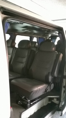 ขายด่วน รถตู้หัวจรวด พร้อมใช้งาน ขายด่วน รถตู้หัวจรวด พร้อมใช้งาน