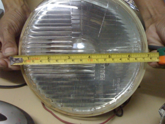 เบ้าไฟ จานฉาย กรอบโครเมี่ยม และเลนส์แก้ว datsun 320 เบ้าไฟ จานฉาย กรอบโครเมี่ยม และเลนส์แก้ว datsun 320