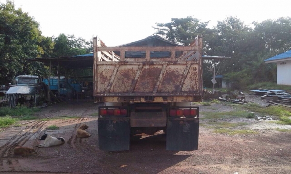 ขายรถบรรทุกสิบล้อดัมพ์ Hino 3H เครื่องเดิม HO7D-195 แรง 2 เพลา กระบะดัมพ์เหล็ก ทะเบียนพร้อม