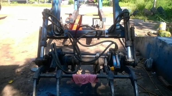 ขายคีบขาคู่ของกลกิจ สภาพใช้งานได้ปกติ ราคาต่อรองได้ครับ