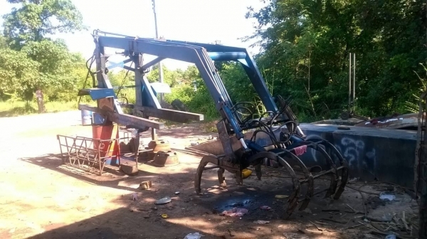 ขายคีบขาคู่ของกลกิจ สภาพใช้งานได้ปกติ ราคาต่อรองได้ครับ