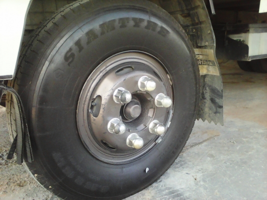 หกล้อ อีซูซุ NQR150แรง ยาว5.5เมตร สภาพดีสวยเดิมๆจากห้าง ทะเบียนพร้อมโอน