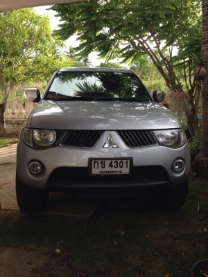 ไทรทัน ตัวยกสูง 4ประตู ขายดาว หรือสด รับแลกรถเก๋งปี 94 ขึ้นไป ไทรทัน ตัวยกสูง 4ประตู ขายดาว หรือสด รับแลกรถเก๋งปี 94 ขึ้นไป