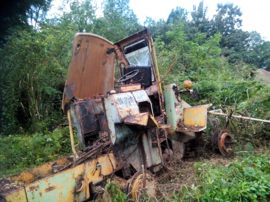 ขายรถตัก910เครื่องy2คัน