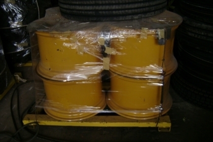 กะทะล้อรถตักทุกรุ่น+ ยางรถตักทุกขนาดมีจำหน่ายครับ กะทะล้อรถตักทุกรุ่น+ ยางรถตักทุกขนาดมีจำหน่ายครับ