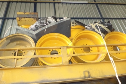 กะทะล้อรถตักทุกรุ่น+ ยางรถตักทุกขนาดมีจำหน่ายครับ กะทะล้อรถตักทุกรุ่น+ ยางรถตักทุกขนาดมีจำหน่ายครับ