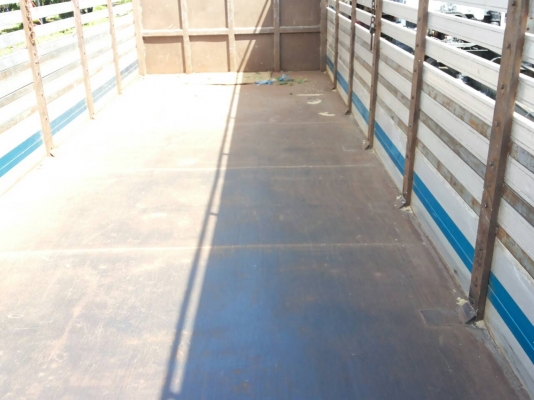 ขายกะบะบรรทุก 10 ล้อกว้าง 2.5 ม./ ยาว 7.5 ม. ใส่อีซูซุ