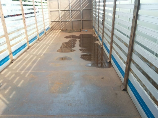 ขายกะบะบรรทุก 10 ล้อกว้าง 2.5 ม./ ยาว 7.5 ม. ใส่อีซูซุ