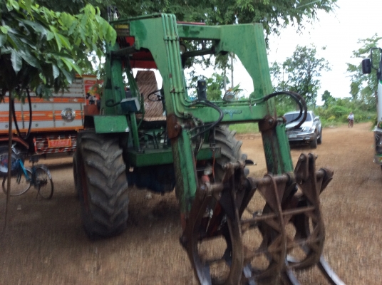 คีบ สามารถเกษตรยนต์.