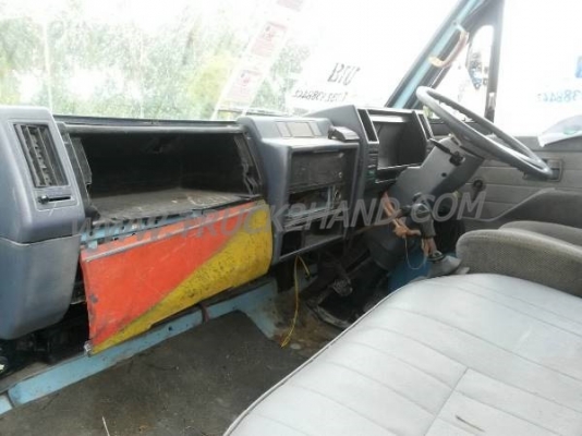 ISUZU 6 ล้อ NKR58LU 110 แรงม้า กระบะพื้นเหล็กยาว4.40เมตร