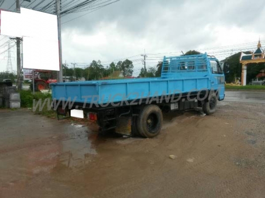 ISUZU 6 ล้อ NKR58LU 110 แรงม้า กระบะพื้นเหล็กยาว4.40เมตร