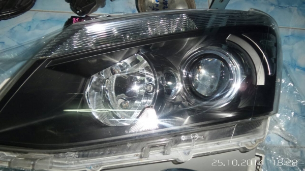 ไฟหน้า ออนิวดีแม็ค ของแท้ถอด หลอดครบ