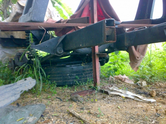 ตัดหน้าแลนโรเวอ พร้อมเพลาช่วงล่าง คัสซีครึ่งท่อน