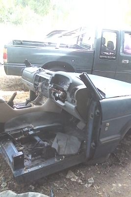 ตัดหน้าแลนโรเวอ พร้อมเพลาช่วงล่าง คัสซีครึ่งท่อน