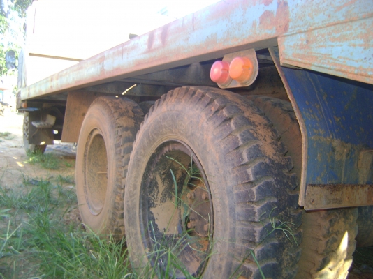 เทรนเลอร์สิบล้อ เพลาเดียวหัวยาว เครื่อง PD6  185 แรง  ขึ้นรถ 200 ได้ ราคา 325,000 บาท