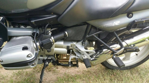 ขาย BMW r1100r ปี1998 วินวอย เสียสรรพสามิตแล้วคับ ราคา139000 รถสภาพดีคับขี่สนุกคับ ติดต่อ 081-8869577 คุณเฒ่า