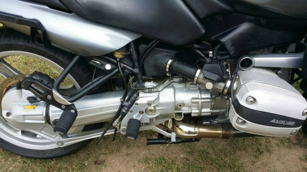 ขาย BMW r1100r ปี1998 วินวอย เสียสรรพสามิตแล้วคับ ราคา139000 รถสภาพดีคับขี่สนุกคับ ติดต่อ 081-8869577 คุณเฒ่า