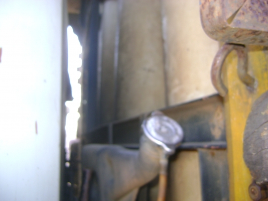 ฮีโน่ EH700  168 แรง  ( ขายตามสภาพ ) ราคา  350,000  บาท