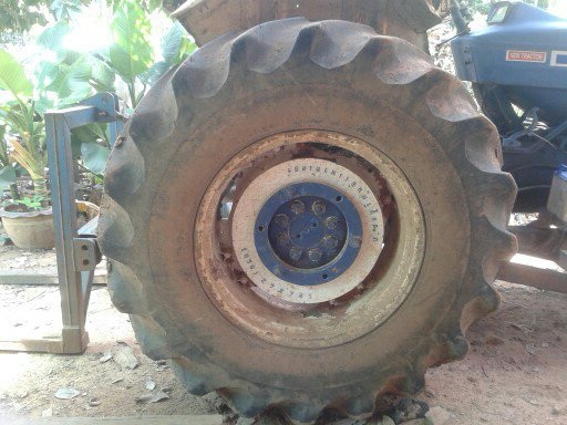 ต้องการขาย ฟอร์ด 6600  ที่ 6  หางครบ  3  , 7 ใบมีด  หางเสียบ