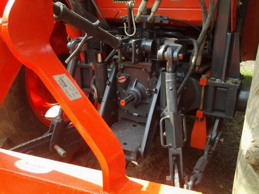 ขายคูโบต้า M7040 ใช้งาน 2000 ชั่วโมง อุปกรณ์มีดันหน้า ผาน7 ผาน3 เอกสารพร้อมโอน