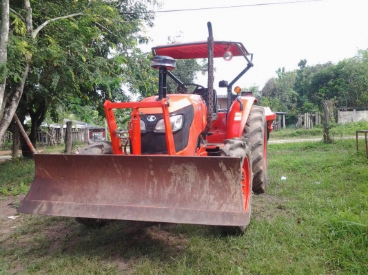 ขายคูโบต้า M7040 ใช้งาน 2000 ชั่วโมง อุปกรณ์มีดันหน้า ผาน7 ผาน3 เอกสารพร้อมโอน