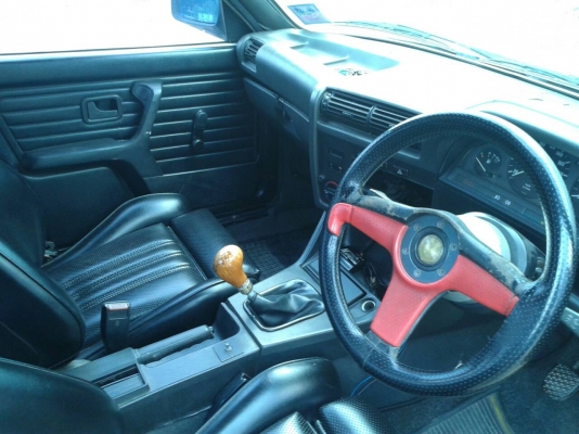 BMW 316 ปี1985 สภาพพร้อมใช้ เครื่องM10 แก็สLPG สีน้ำเงินเข้ม