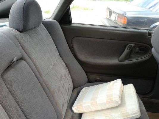 Mazda Cronos  5 ประตู ปี1993 สภาพพร้อมใช้ เครื่อง2000 cc  แก็สLPGหัวฉีด สีเทาบอรนซ์