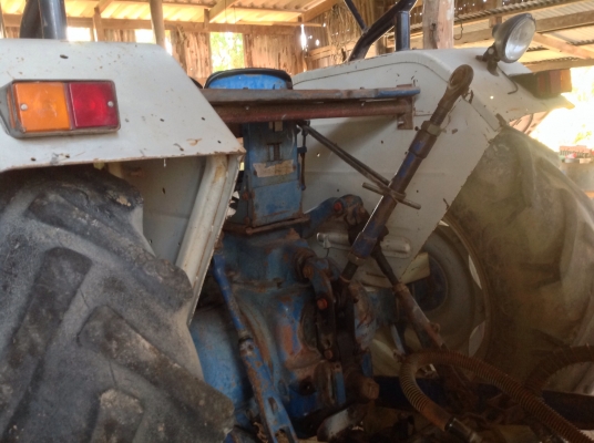 ขายรถไถ ford 7700 เทอโบ